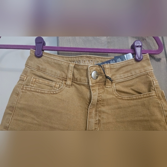 AMERICAN EAGLE High Rise Shortie Super Stretch In Golden Khaki. Size 00 NWT - Picture 8 of 11